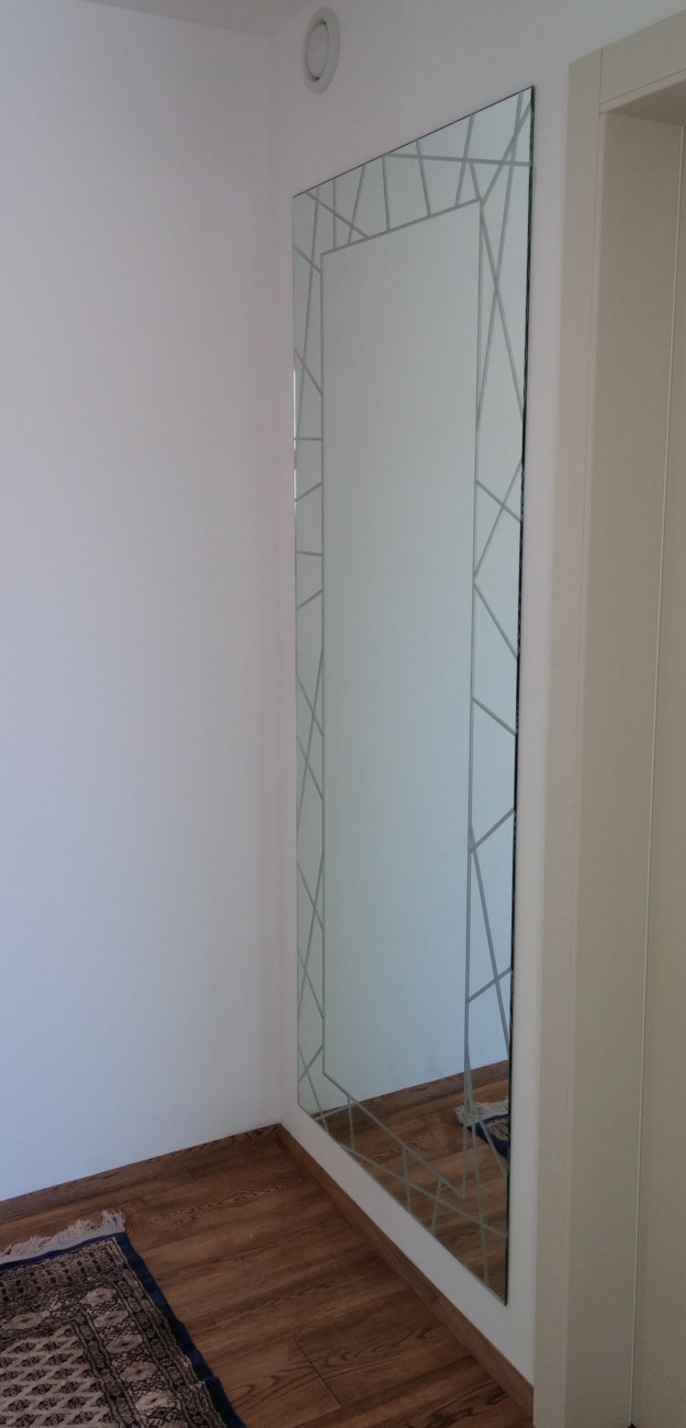 vetreria gottardi, specchio, illuminazione, specchio illuminato, specchio sabbiato, sabbiatura, vetro